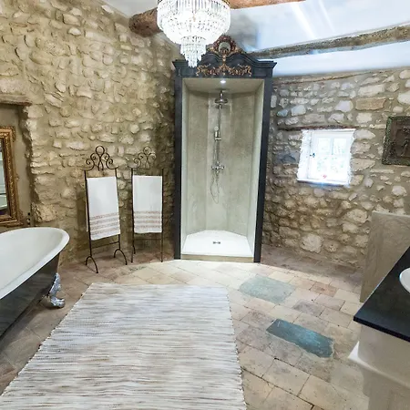 De La Chapelle Bed & Breakfast 4*