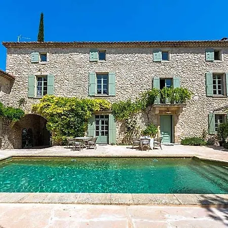 De La Chapelle 4*