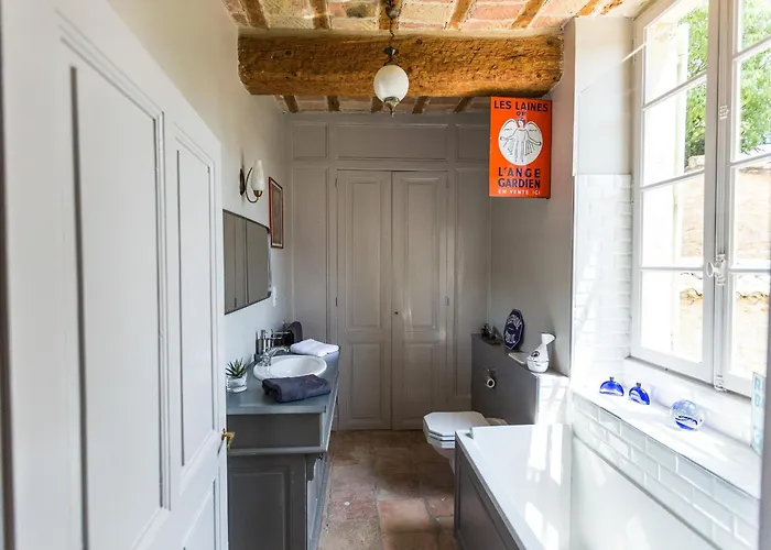 De La Chapelle Frühstückspension Sainte Anastasie (Gard)